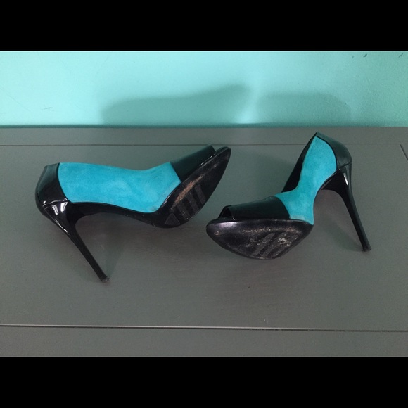 Gianmarco Lorenzi Peep-Toe Pum - Picture 5 of 7